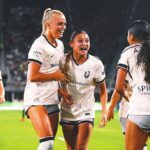 Gisele Thompson scores first pro goal, makes NWSL history with sister Alyssa