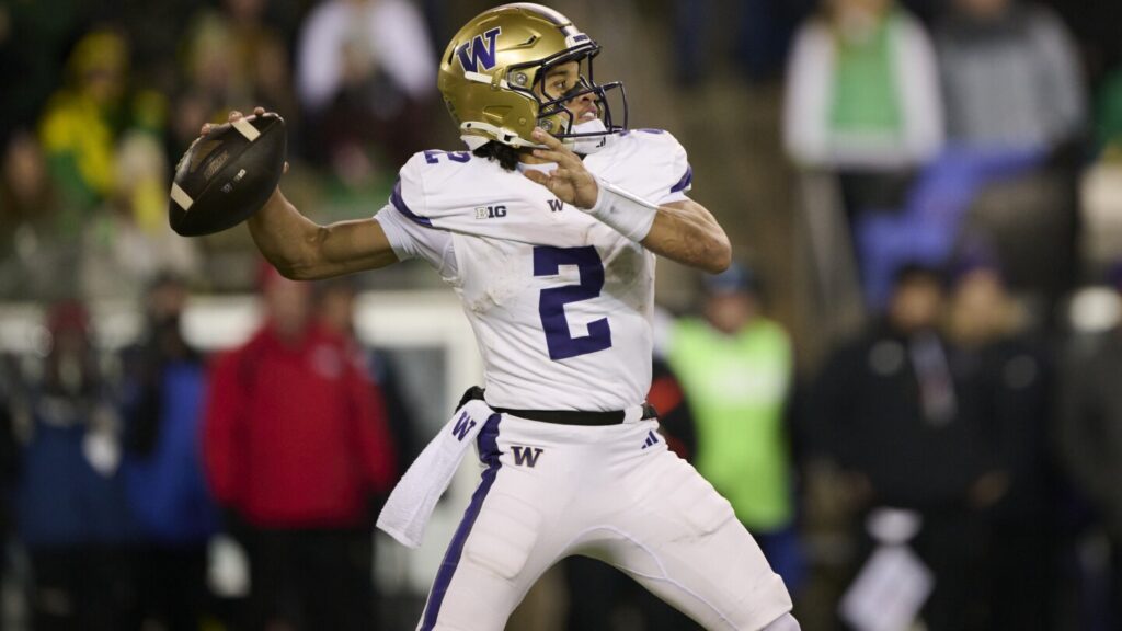 Quarterback Demond Williams Jr. has evolved as a leader heading into second season at Washington