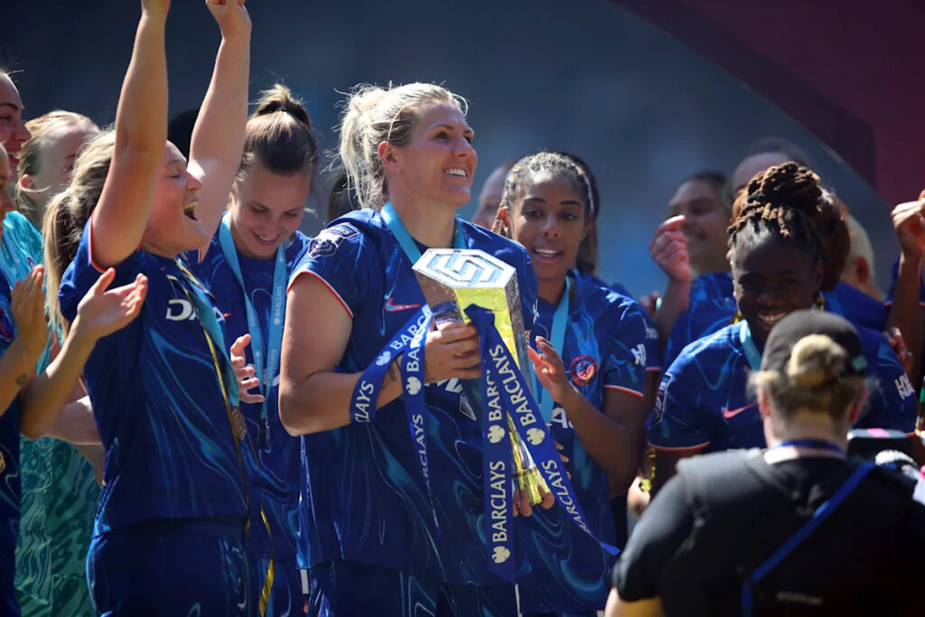 Millie Bright ‘brave’ to pull out of England camp because of burnout, teammate Bronze says
