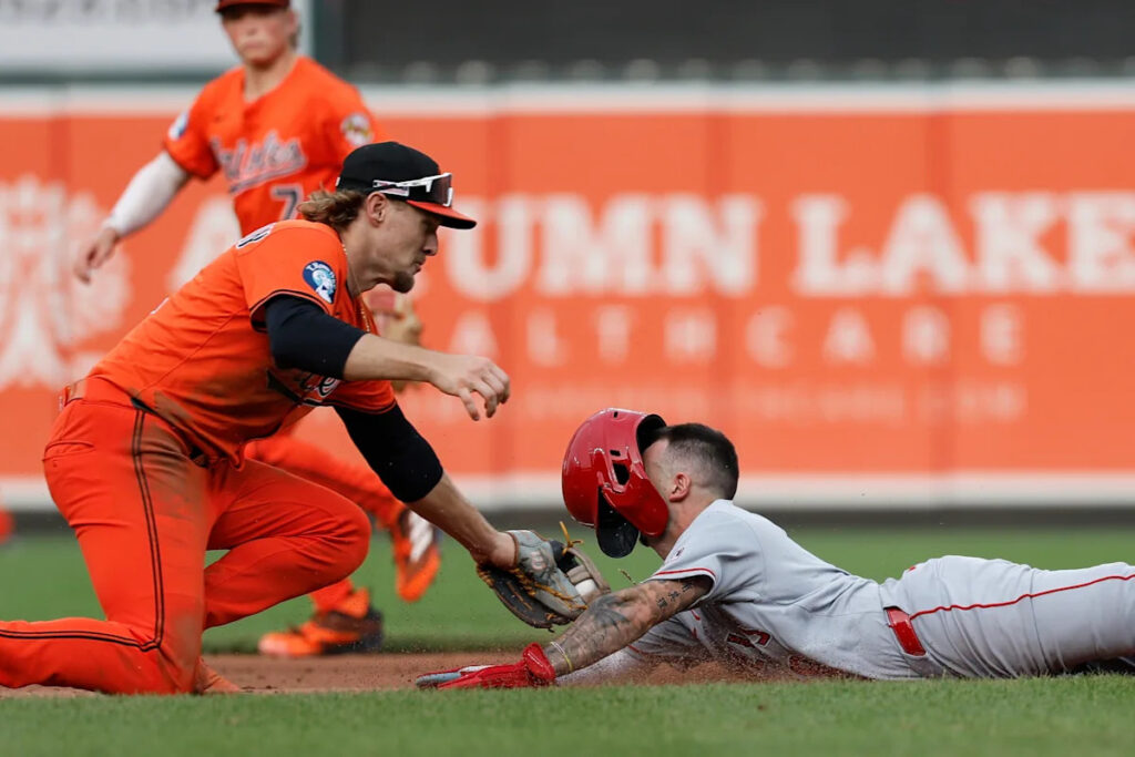 Mullins and Sánchez hit back-to-back home runs to key Orioles’ 6-5 victory over Angels