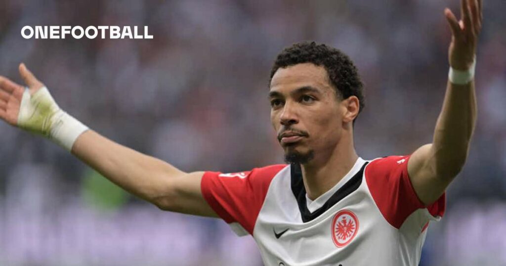 Report: United exploring £85m deal for Bundesliga forward
