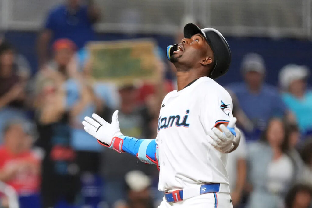 Wagaman, Sánchez HRs power the Marlins to an 8-3 victory that ends Phillies’ 5-game win streak