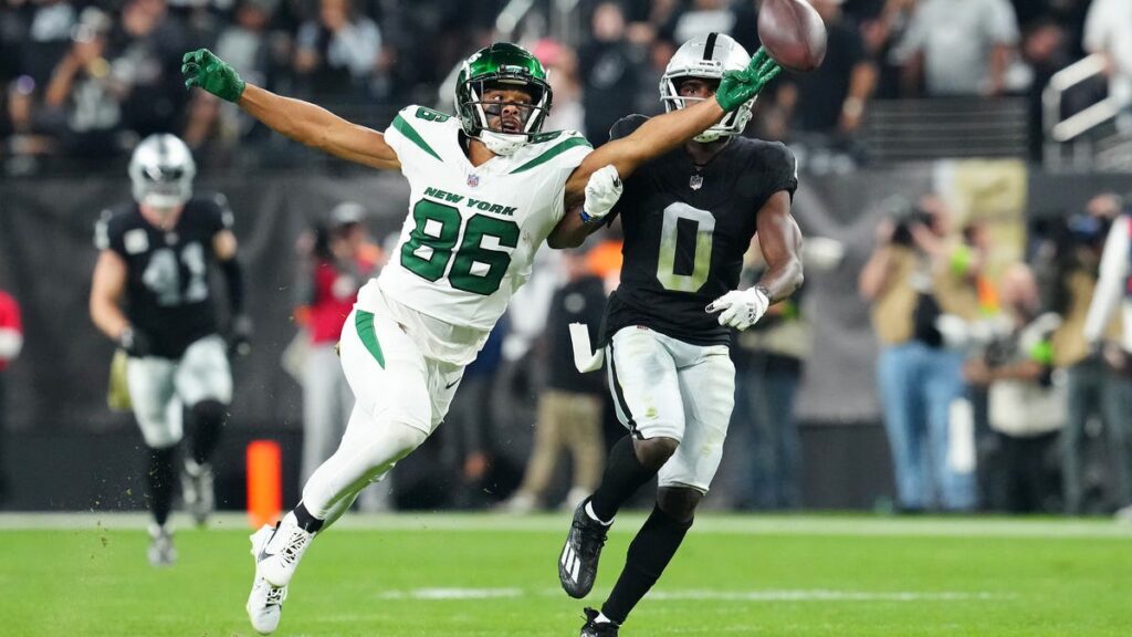 Raiders CB Jakorian Bennett has both shoulders for first time as pro