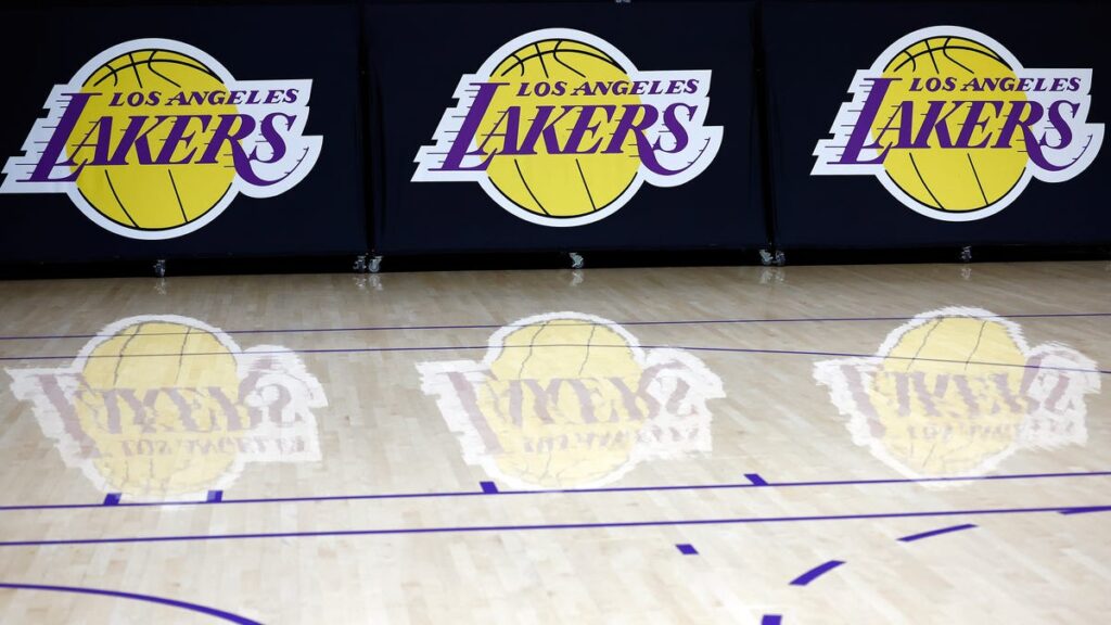 Lakers have announced their home 2025-26 preseason schedule