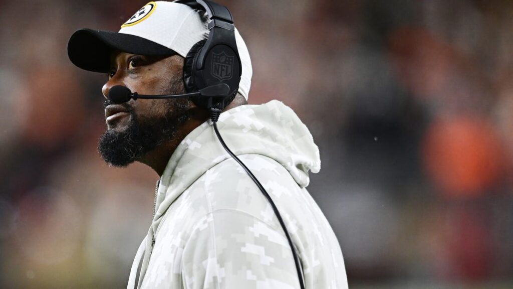 Former Steelers QB takes shot at Mike Tomlin for team issues