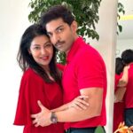 Gurmeet Choudhary, Debina Bonnerjee reveal theft at home by domestic help : Bollywood News