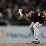 Giants beat the slumping Braves 5-4 in 10 innings on a wild pitch