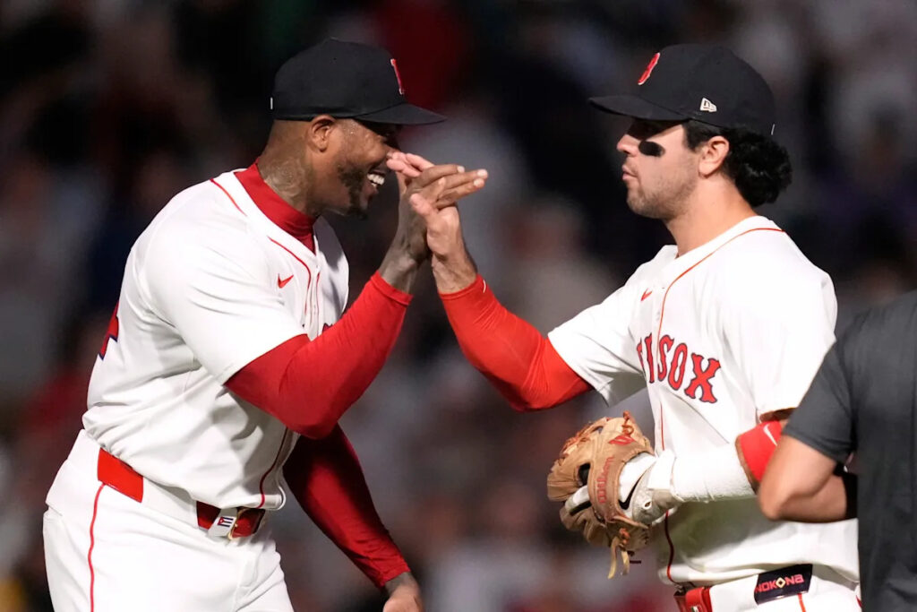 Marcelo Mayer hits first 2 career home runs at Fenway Park to help Red Sox beat Rays