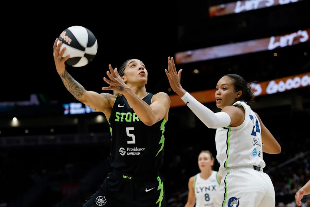 Storm hand Lynx first loss of season in thriller after Minnesota’s 9-0 start