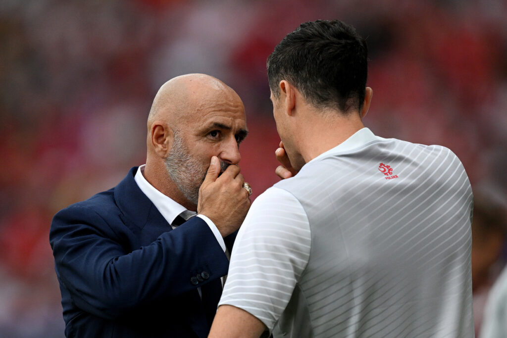 Poland manager resigns after Lewandowski controversy